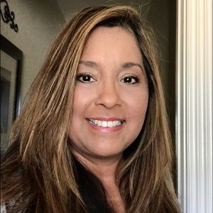 Meet your Posher, Veronica